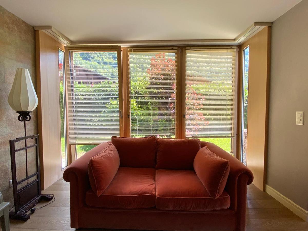 An Apartment In A Modern Swiss Chalet Iseltwald Eksteriør bilde