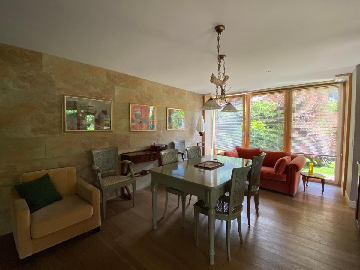 An Apartment In A Modern Swiss Chalet Iseltwald Eksteriør bilde
